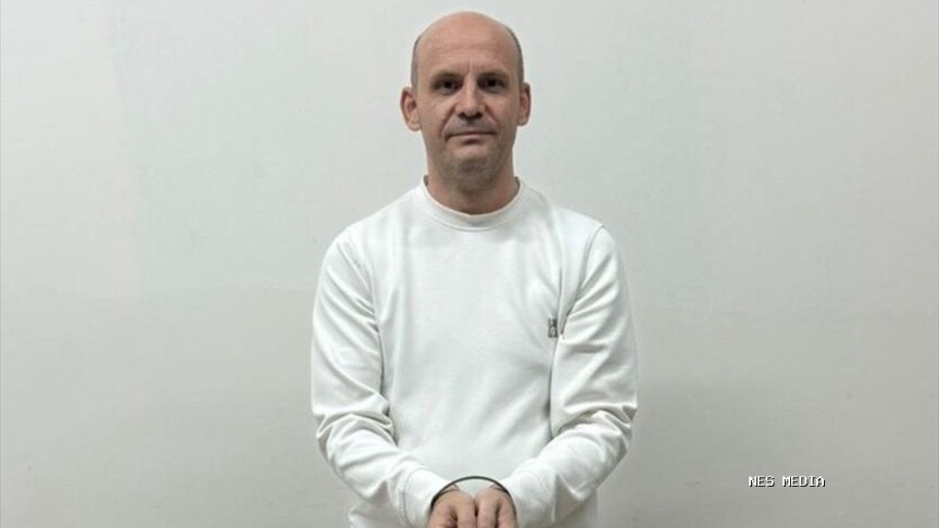 FETÖ'den 5 yıl hapis cezası bulunan komedyen Atalay Demirci, İstanbul'da yakalandı