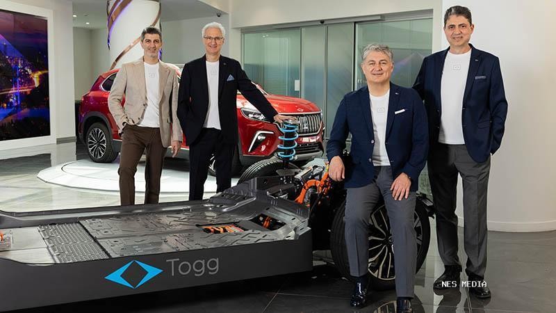 Togg’da “Üst Düzey” yapılanmaTürkiye’nin doğuştan elektrikli ilk akıllı cihazı olan Togg, üst düzeyde görev alan yönetici kadrosunda yeni bir yapılanmaya gitti.