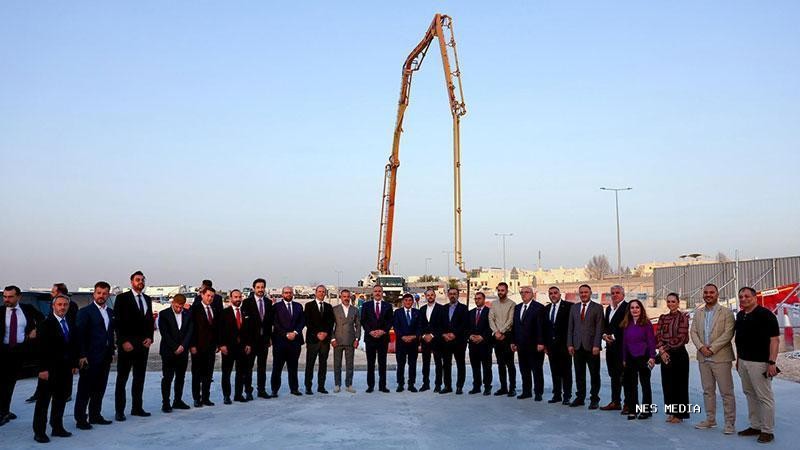 Bakan Fidan, Katar Türk Okulu inşaatında incelemelerde bulunduDışişleri Bakanı Hakan Fidan, yapımı devam eden Katar Türk Okulu'nun inşaatında incelemelerde bulundu.
