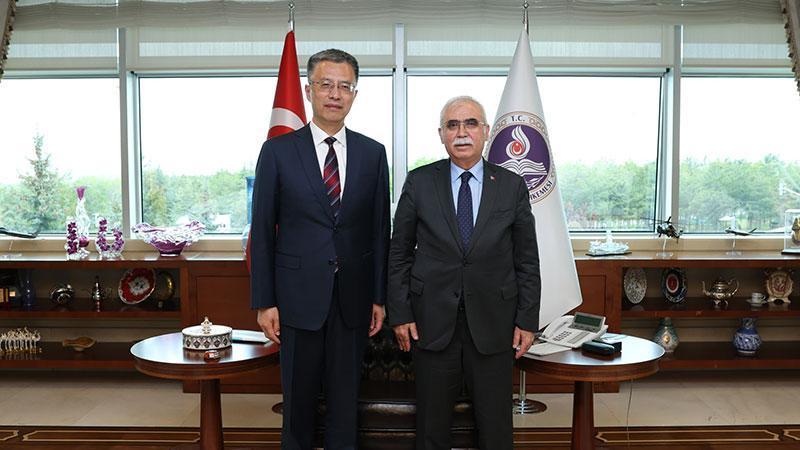 Anayasa Mahkemesi Başkanı Özkaya, Çin Yüksek Halk Mahkemesi Başkan Yardımcısı Liang'ı kabul etti