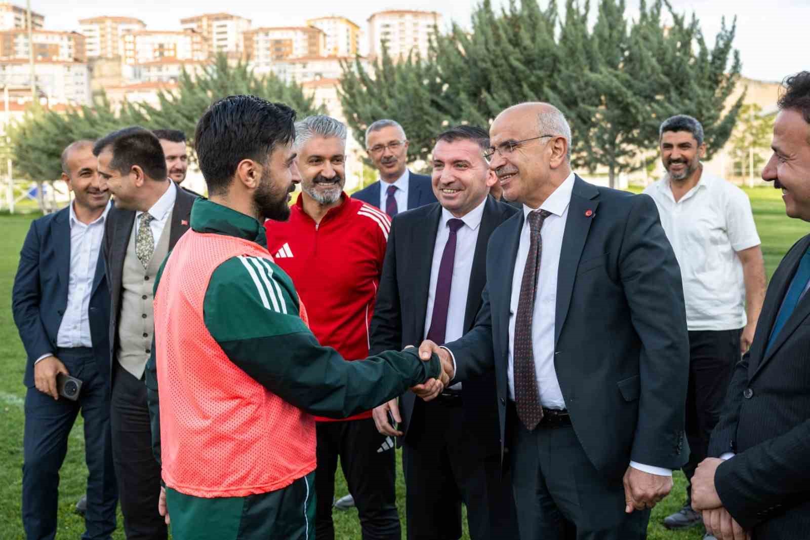 Başkan Er’den Malatya Yeşilyurtspor’a moral ziyareti