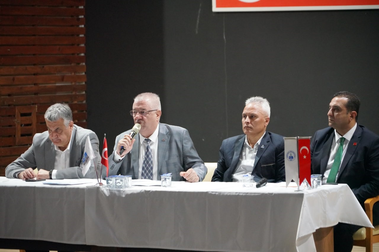Edremit Belediyesi halk buluşmalarını sürdürüyor