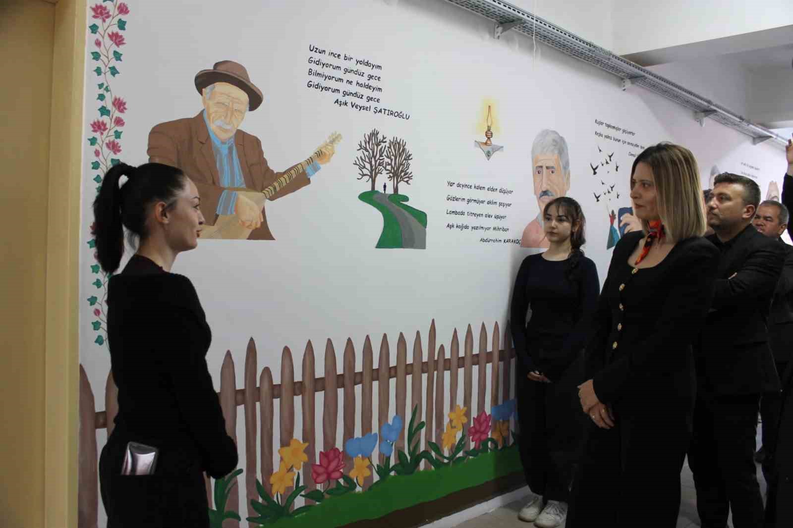 Altıntaş’ta "Edebiyat Sokağı" açılışı yapıldı