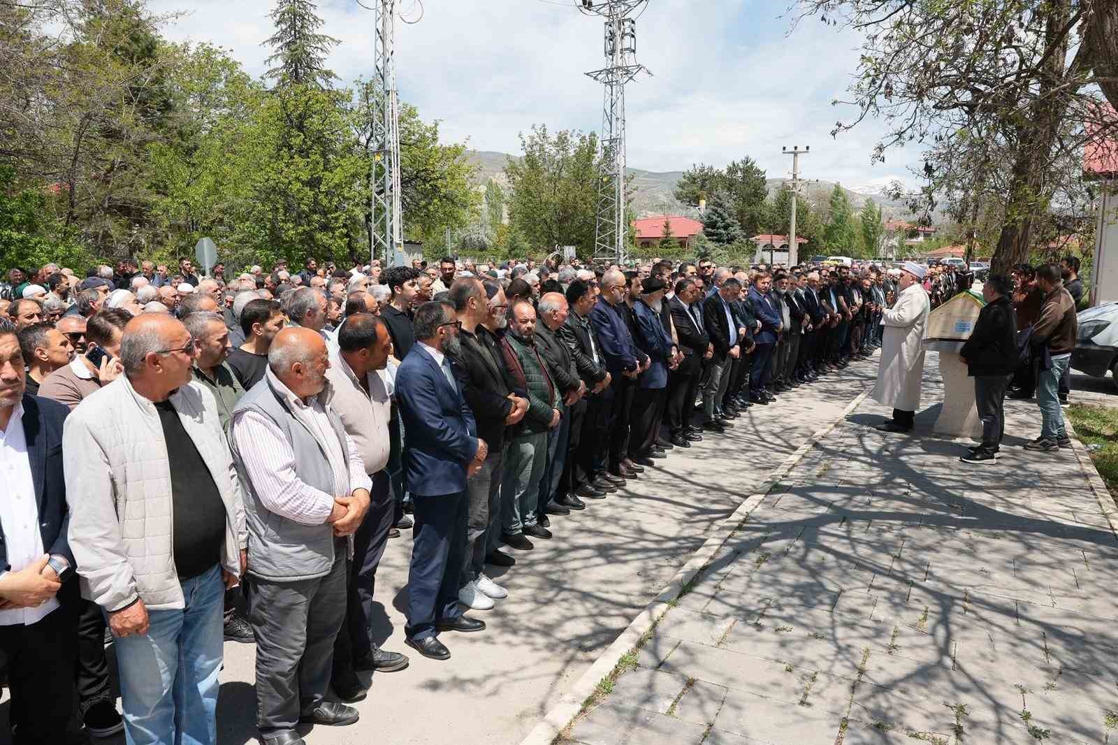 Vali Aydoğdu, Keskin’in cenaze törenine katıldı