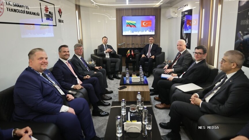 Bakan Kacır, SAHA 2026 kapsamındaki ikili görüşmelerini değerlendirdi