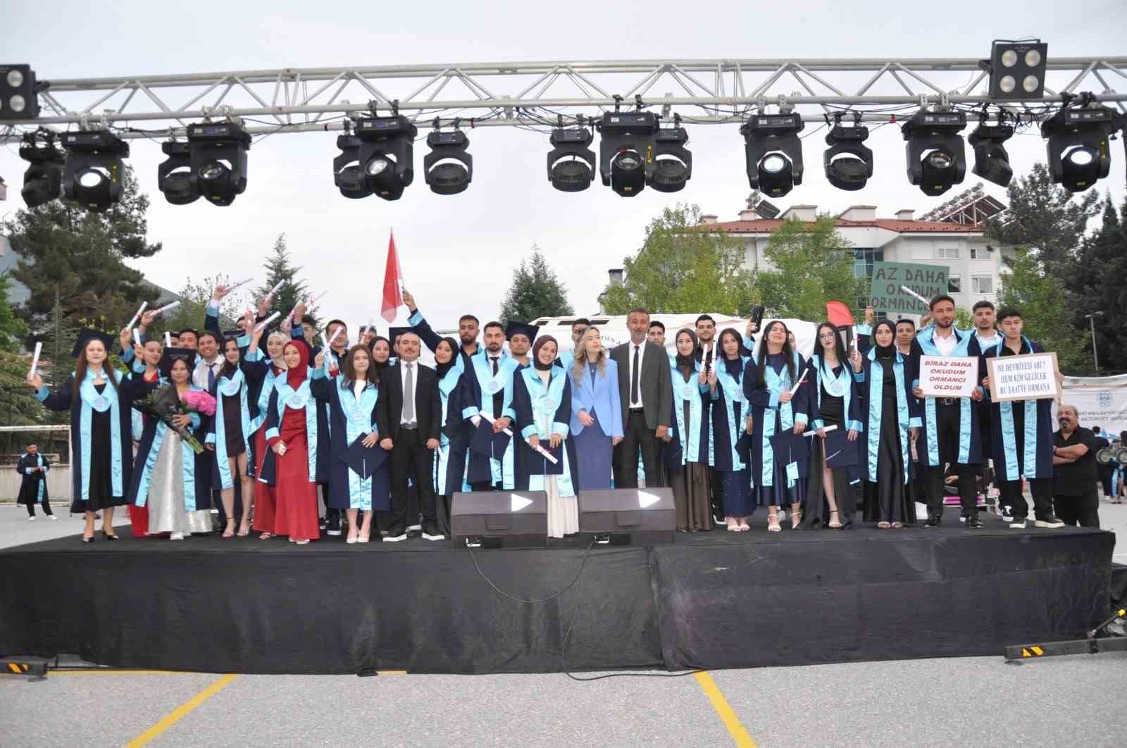ALKÜ’de mezuniyet heyecanı başladı