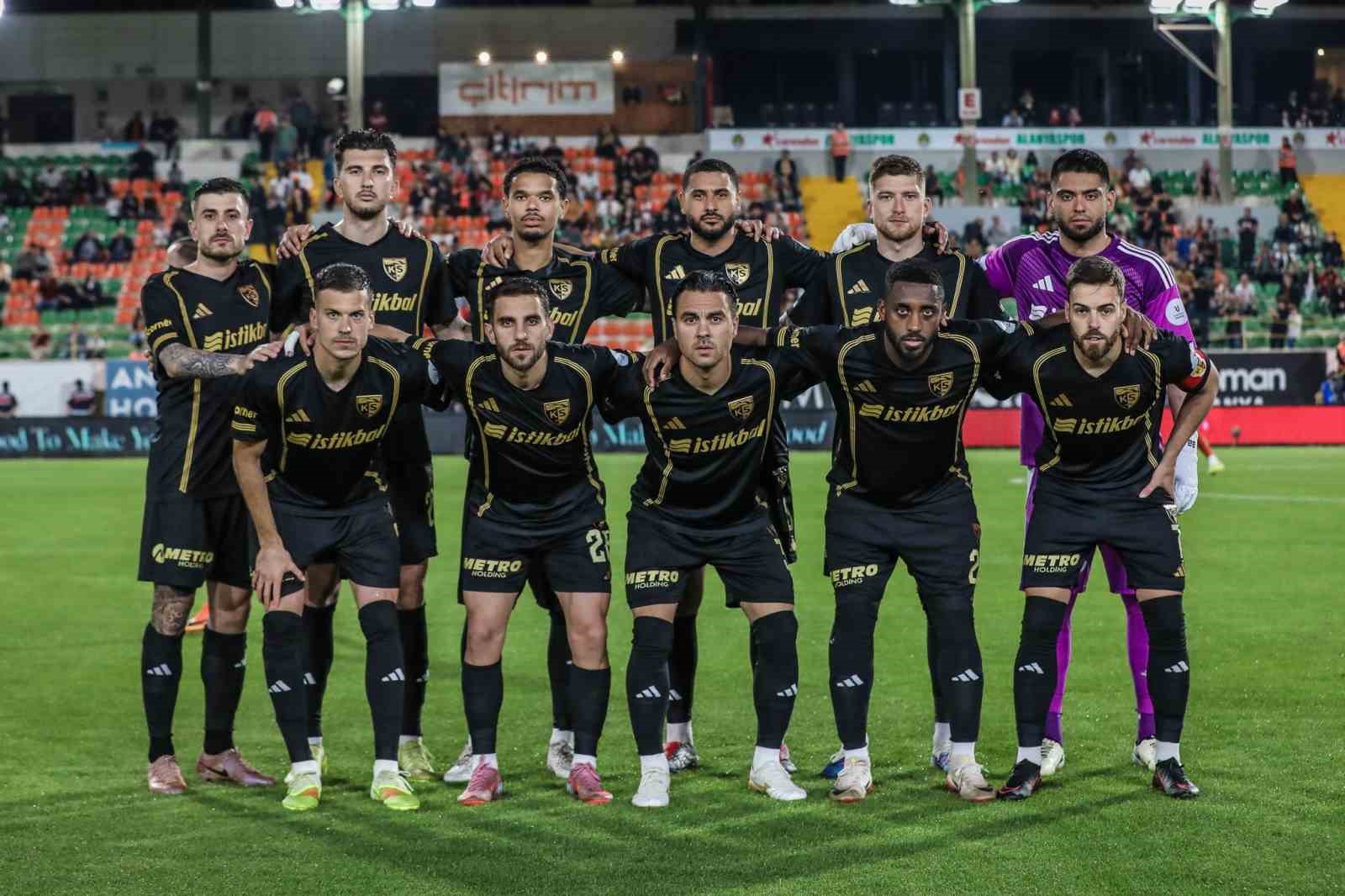 Kayserispor son iç saha maçına çıkıyor
