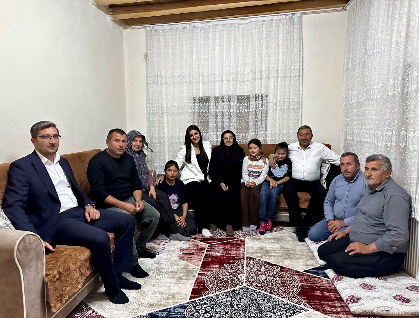 Minik öğrencinin davetine Başkan Bozkurt’tan anlamlı ziyaret