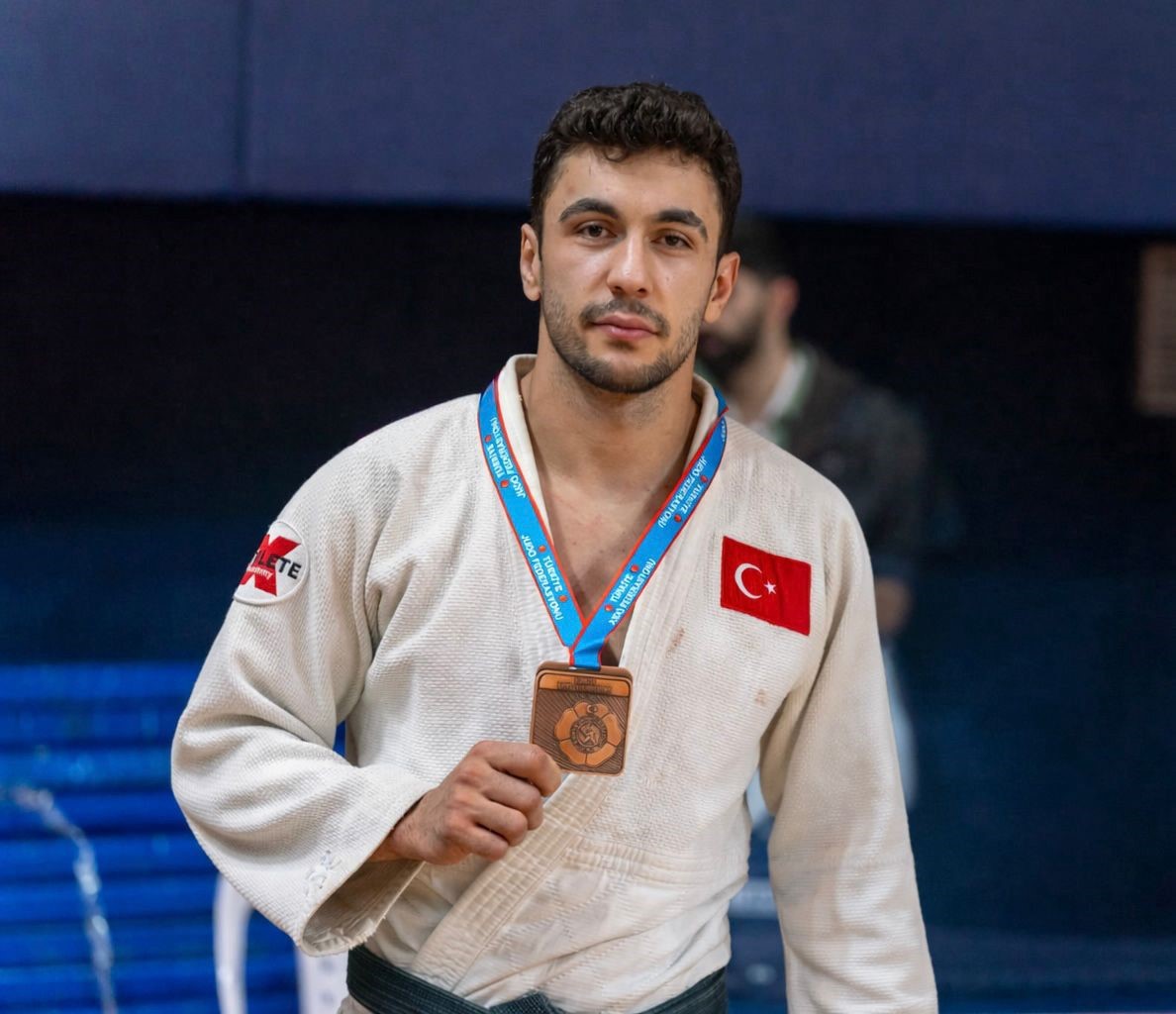 OMÜ’lü milli sporcu iki branşta Türkiye derecesi elde etti