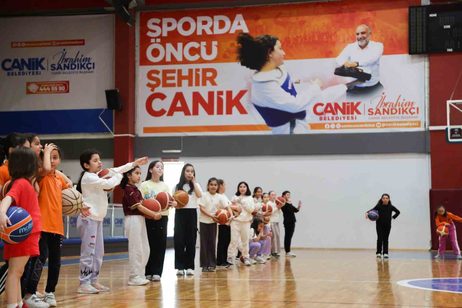 Başkan Sandıkçı: "Canik’te geleceğin şampiyonlarını keşfediyoruz"