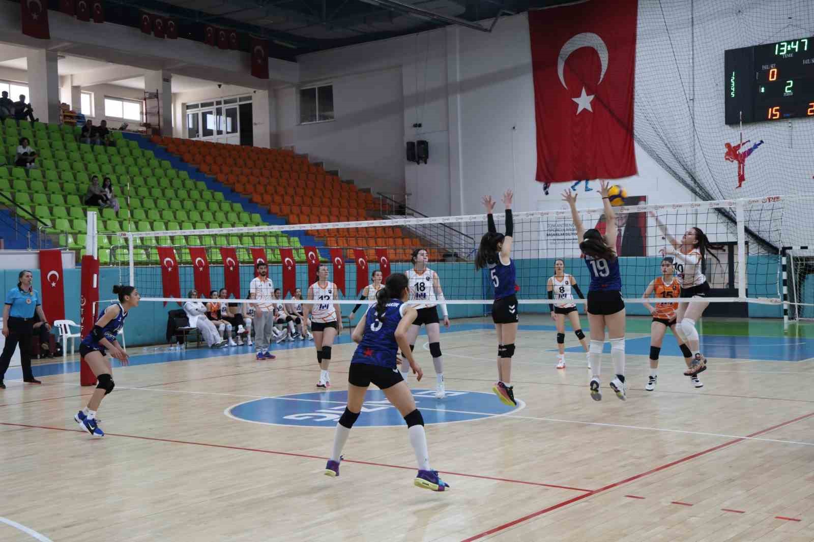 Elazığ’da Yıldız Kızlar Voleybol Türkiye Yarı Finalleri tamamlandı
