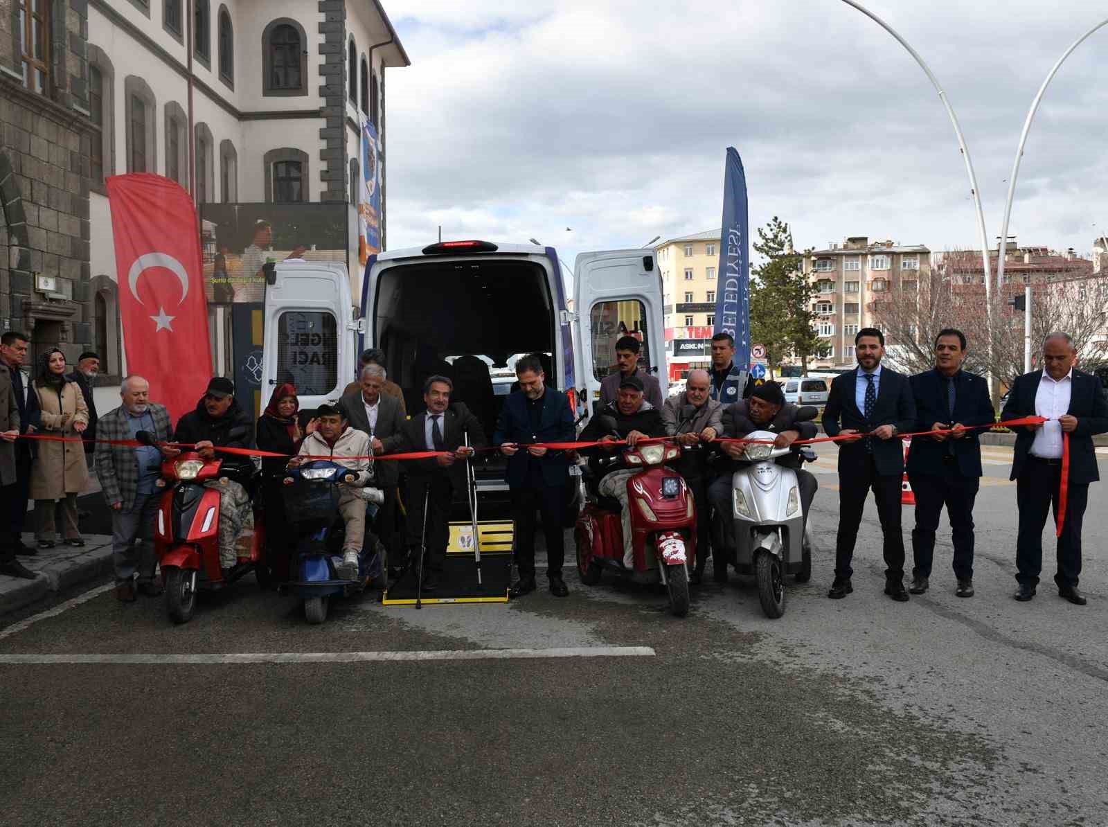 Yakutiye Belediyesi’nden engelli vatandaşlara ulaşım desteği