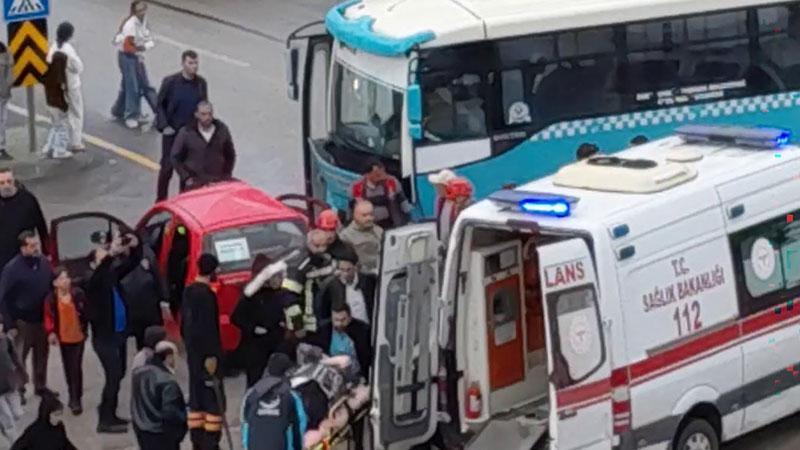 Erzurum’da halk otobüsü ile otomobil çarpıştı: 5 yaralıErzurum’un Palandöken İlçesi'nde özel halk otobüsü ile çarpışan otomobildeki 5 kişi yaralandı.