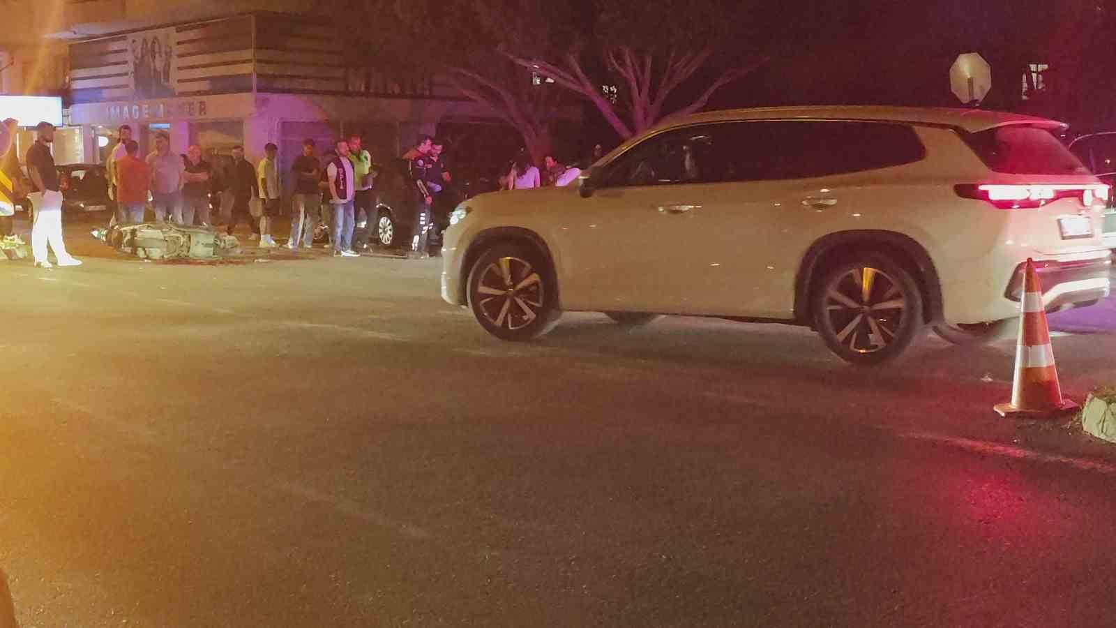 Manavgat’ta otomobil ile motosiklet çarpıştı: 2 yaralı