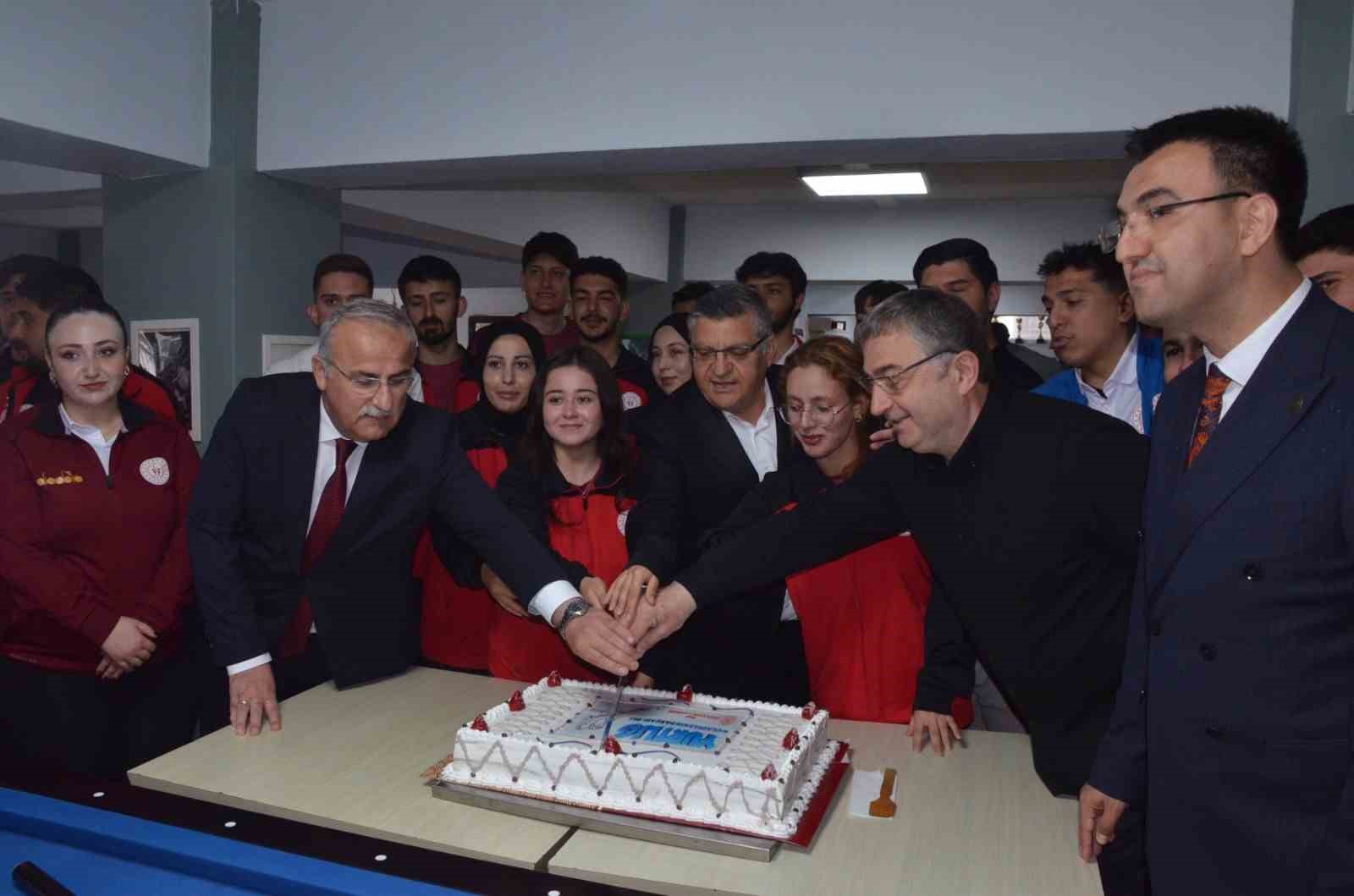 Sinop’ta Yurt Lig bilardo Türkiye birinciliği müsabakaları başladı