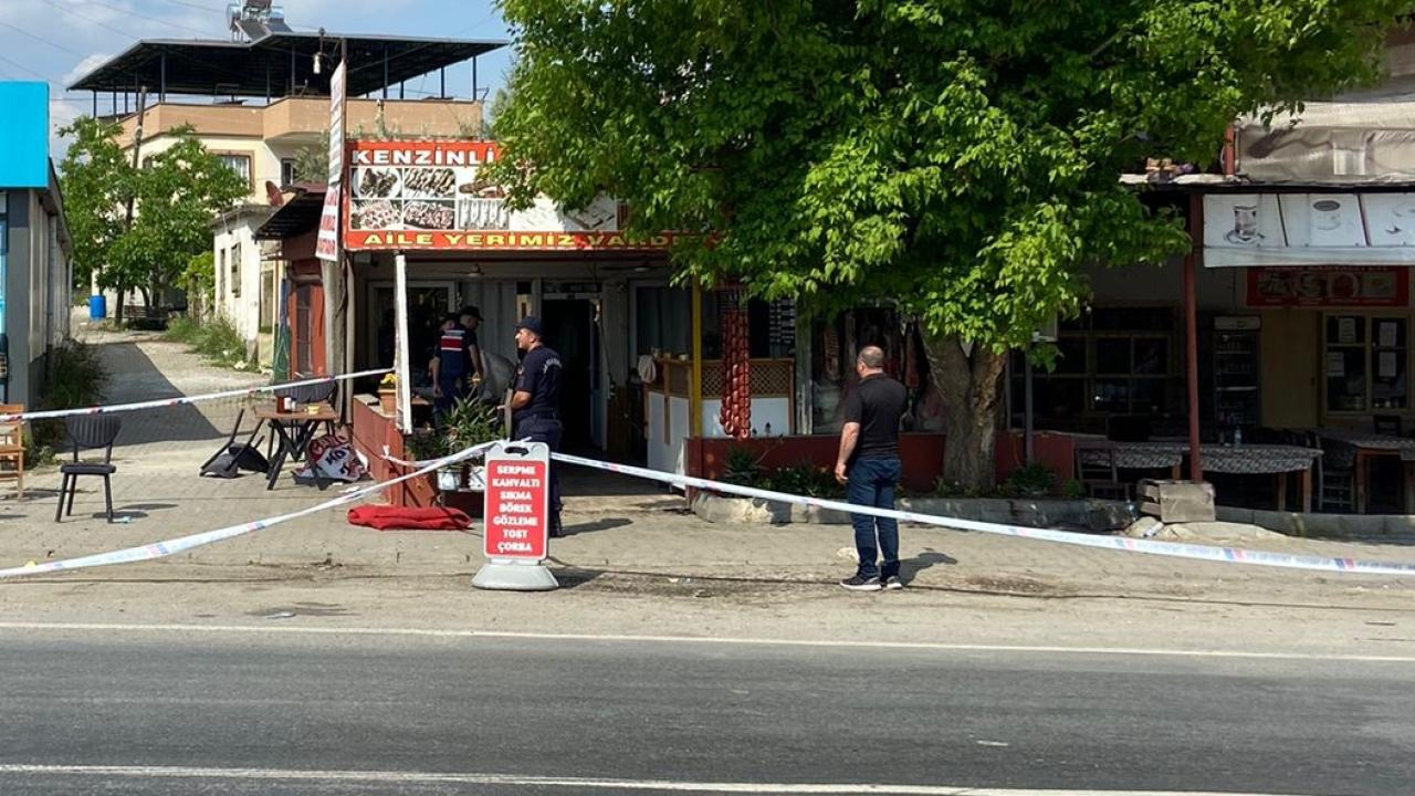 Mersin'de lokantaya pompalı tüfekle saldırı: Ölü ve yaralılar var