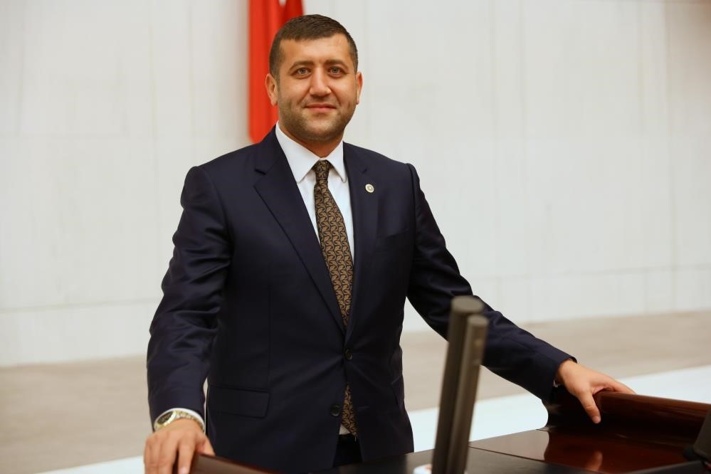 Baki Ersoy’dan Gençlik ve Spor Bakanı’na çağrı