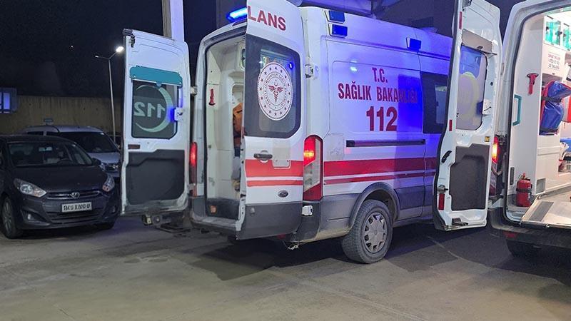 Husumetlisi tarafından öldürüldüAdana'nın Kozan ilçesinde tartıştığı husumetlisi S.E.K. tarafından tabancayla sırtından vurulan Emin Bozkurt (25), kaldırıldığı hastanede hayatını kaybetti.