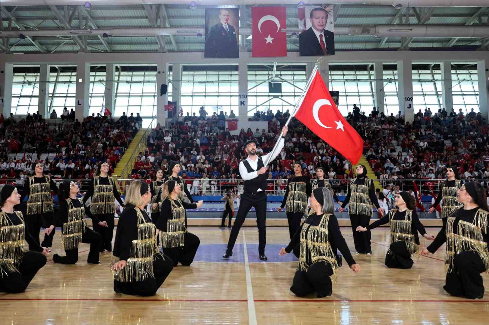 Afyonkarahisar’da 19 Mayıs coşkusu
