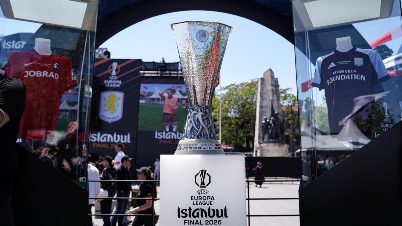 İstanbul'da dev final günü: UEFA Avrupa Ligi kupası sahibini buluyor