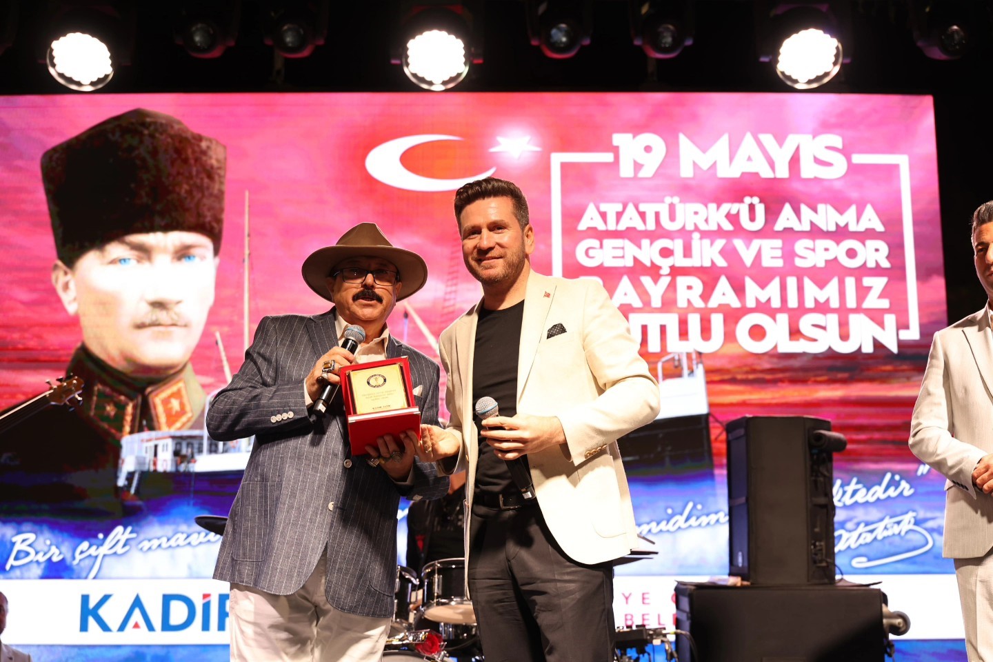 Tavas’ta 19 Mayıs coşkusu gençlik konseriyle taçlandı