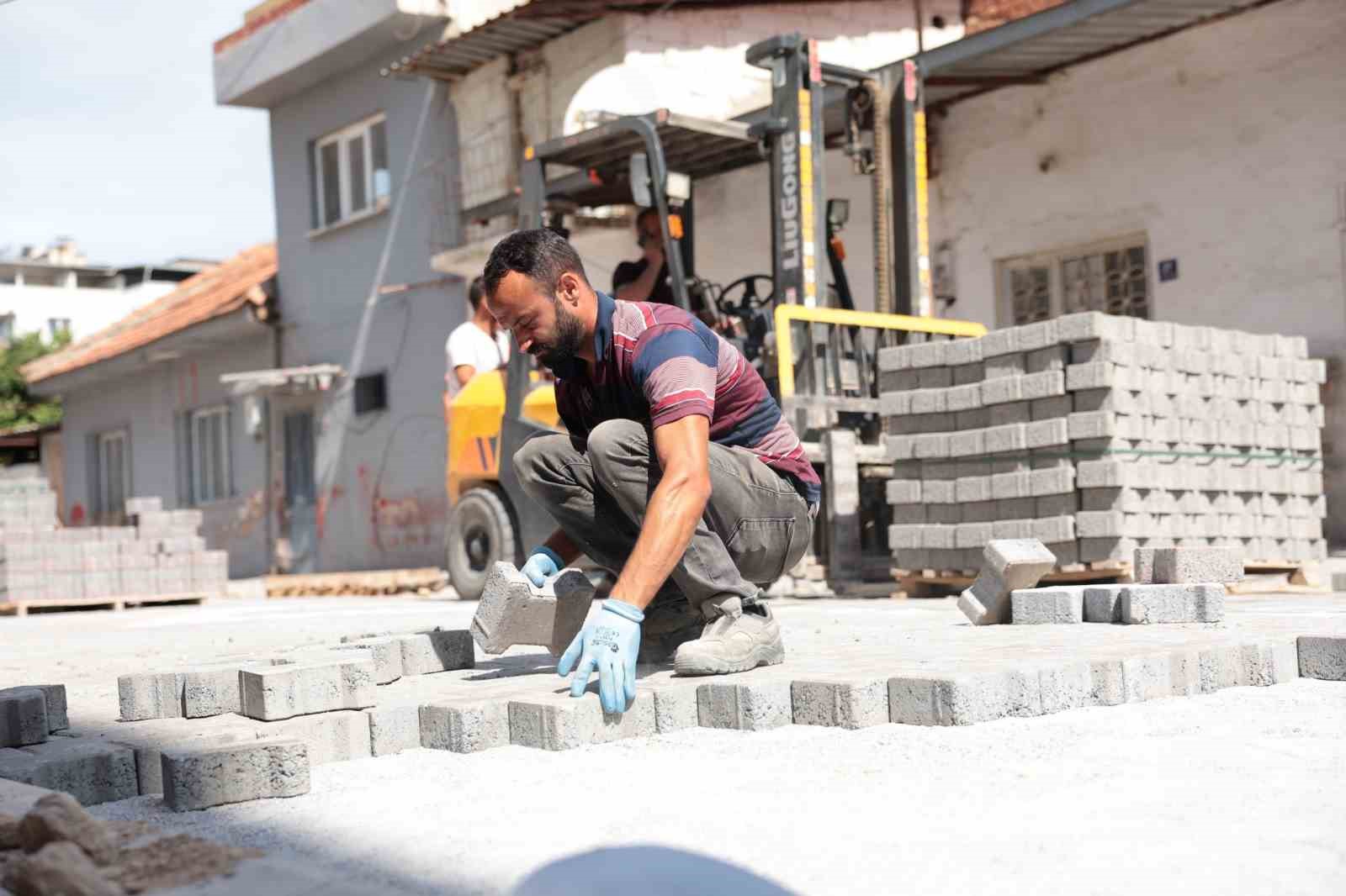 İncirliova’da yeni yollar bayrama yetişecek