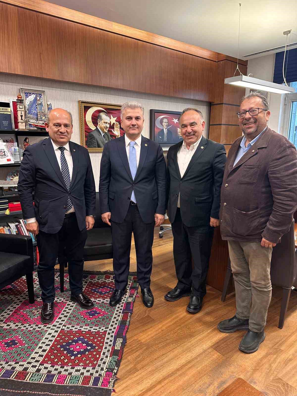 Körfez heyetinden Ankara’da çıkarma