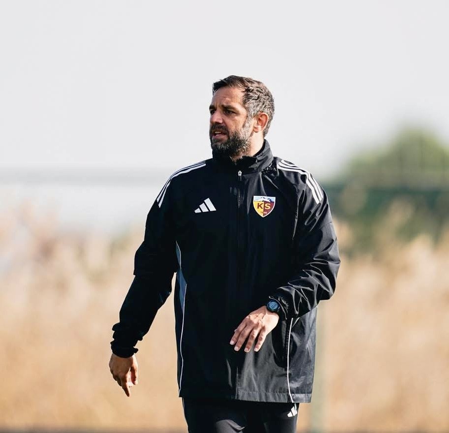Kayserispor 34 haftada 3 hoca ile çalıştı