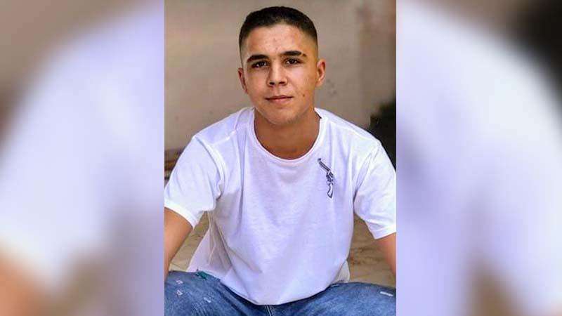 Ailesinin kayıp başvurusunda bulunduğu kişi ölü bulundu; 2 gözaltıMersin'in Silifke ilçesinde ailesi tarafından kayıp başvurusunda bulunulan Velican Temel'in (20) ormanda cansız bedeni bulundu. Olaya ilişkin 2 kişi gözaltına alındı.