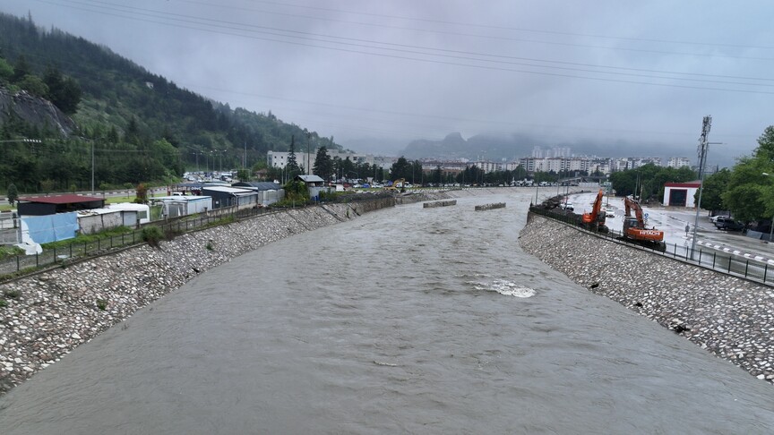 Tokat'ta taşkın riski nedeniyle 4 binin üzerinde hane tahliye edildi