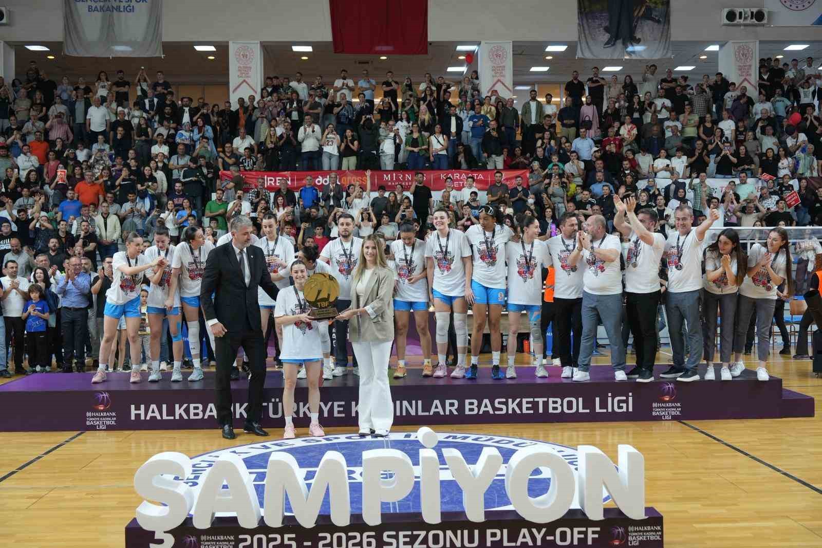 Turgutlu Belediyesi Kadın Basketbol Takımı, Süper Lig’e yükseldi