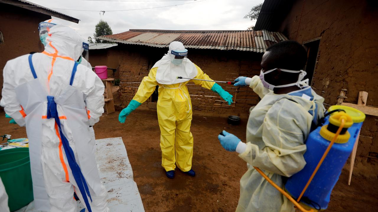 Hayatını kaybedenlerin sayısı 130u geçti: Ebola neden hızlı yayılıyor?