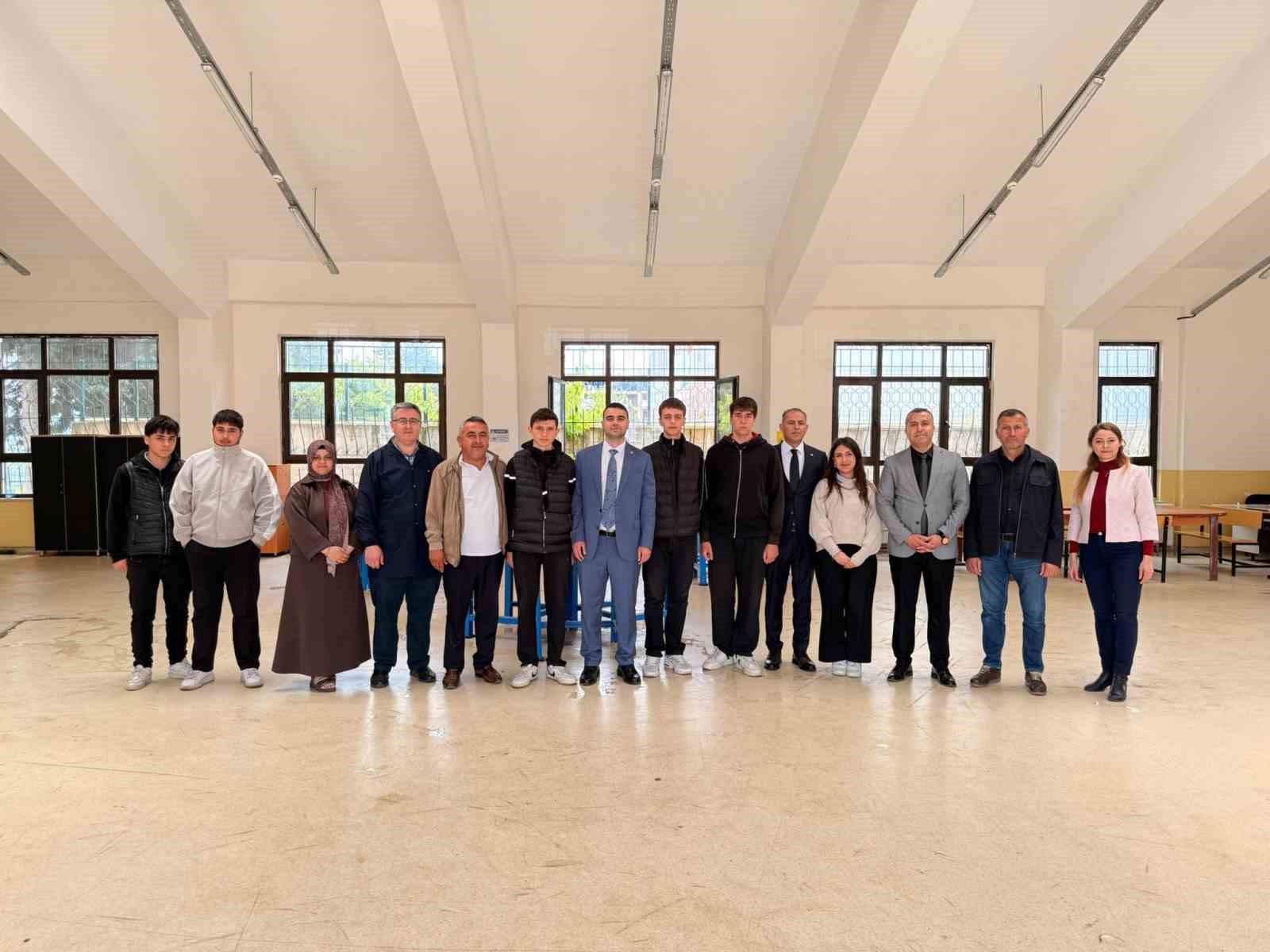 Bilecik’te CNC makineleri öğrencilere teslim edildi