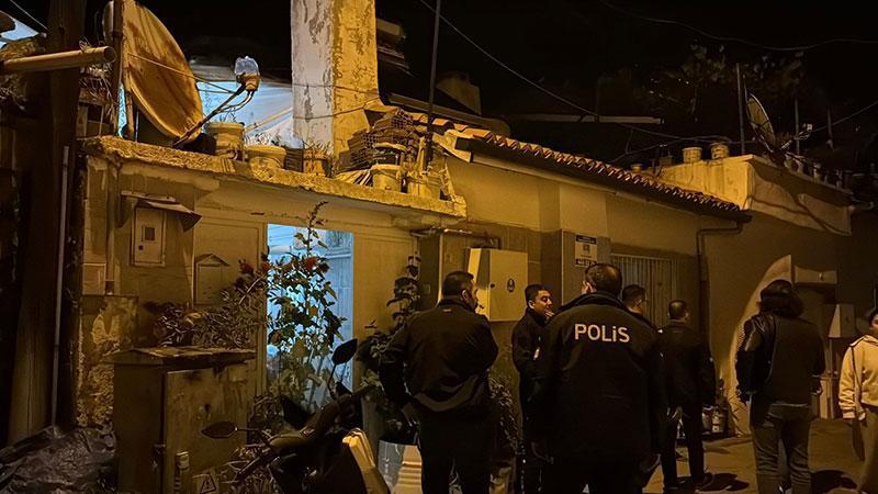 Evde çakmak gazı patladı: 3 yaralıMuğla'nın Menteşe ilçesinde, bir evde çakmağın patlaması sonucu vücutlarının çeşitli yerlerinde yanıklar oluşan 3 kişi ağır yaralandı.