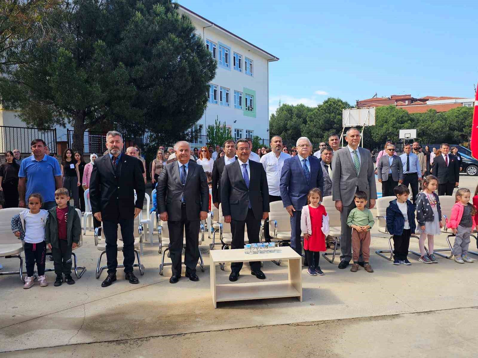 Gençliğin üreten gücü Burhaniye’de sergilendi
