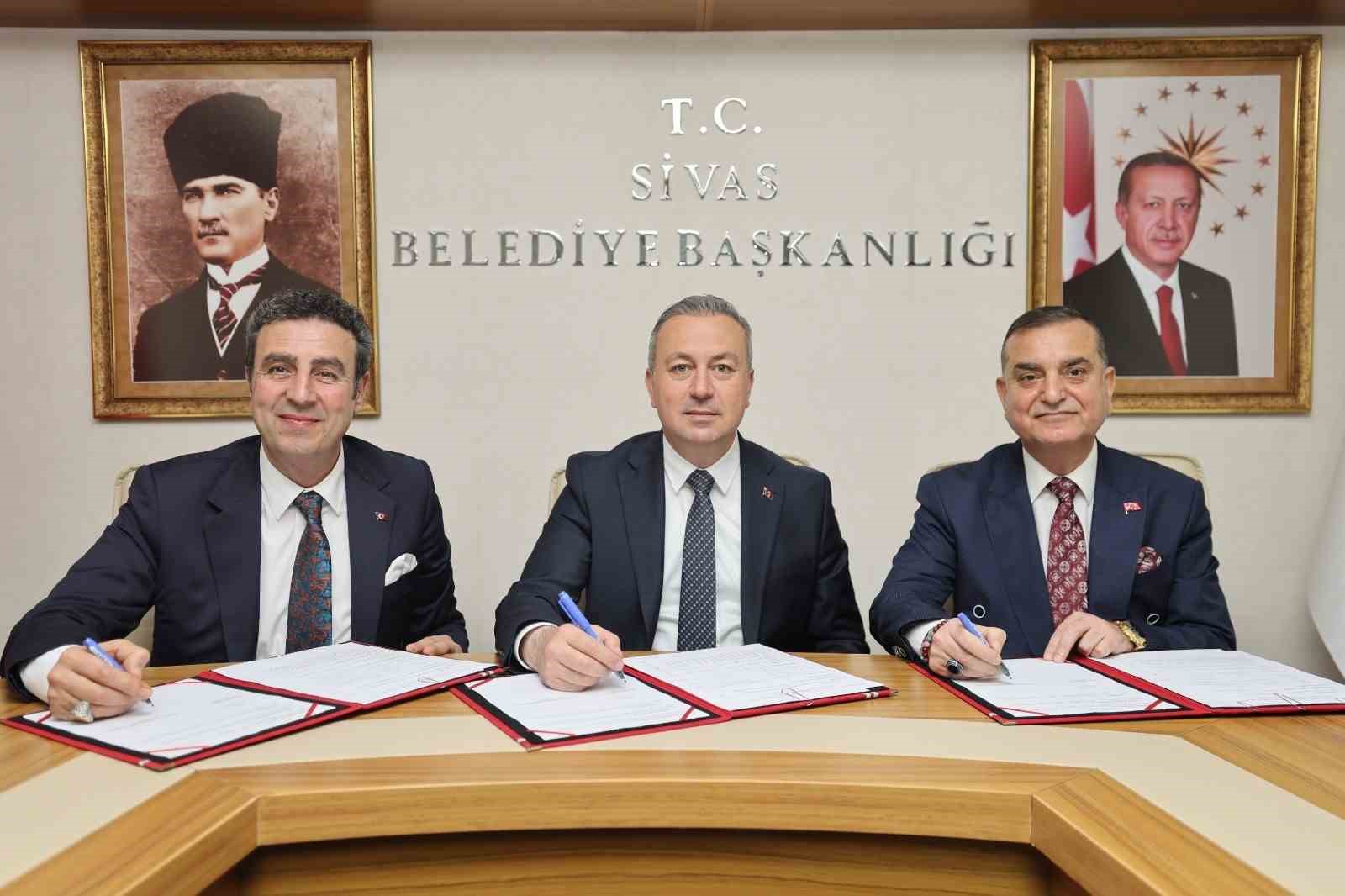 Sivas esnafına yakışacak yeni hizmet binası için imzalar atıldı