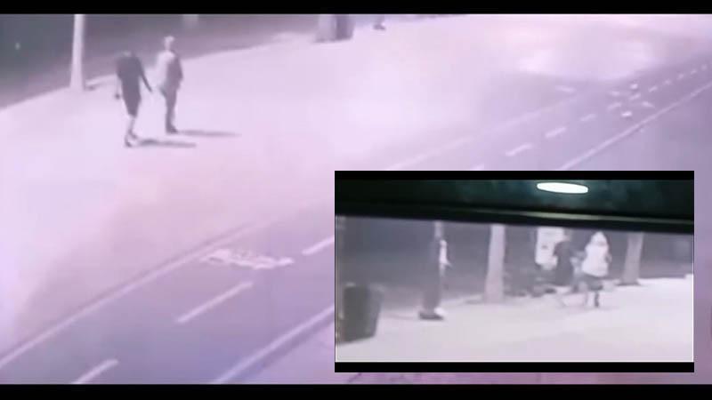 Büyükçekmece'de iş yeri kurşunlayanlar yakalandıBüyükçekmece'de bir iş yeri önüne gelen 2 şüpheliden 1'i kurşun yağdırdı. Polis ekipleri tarafından yakalanan şüpheliler emniyetteki işlemlerinin ardından adli makamlara sevk edildi.
