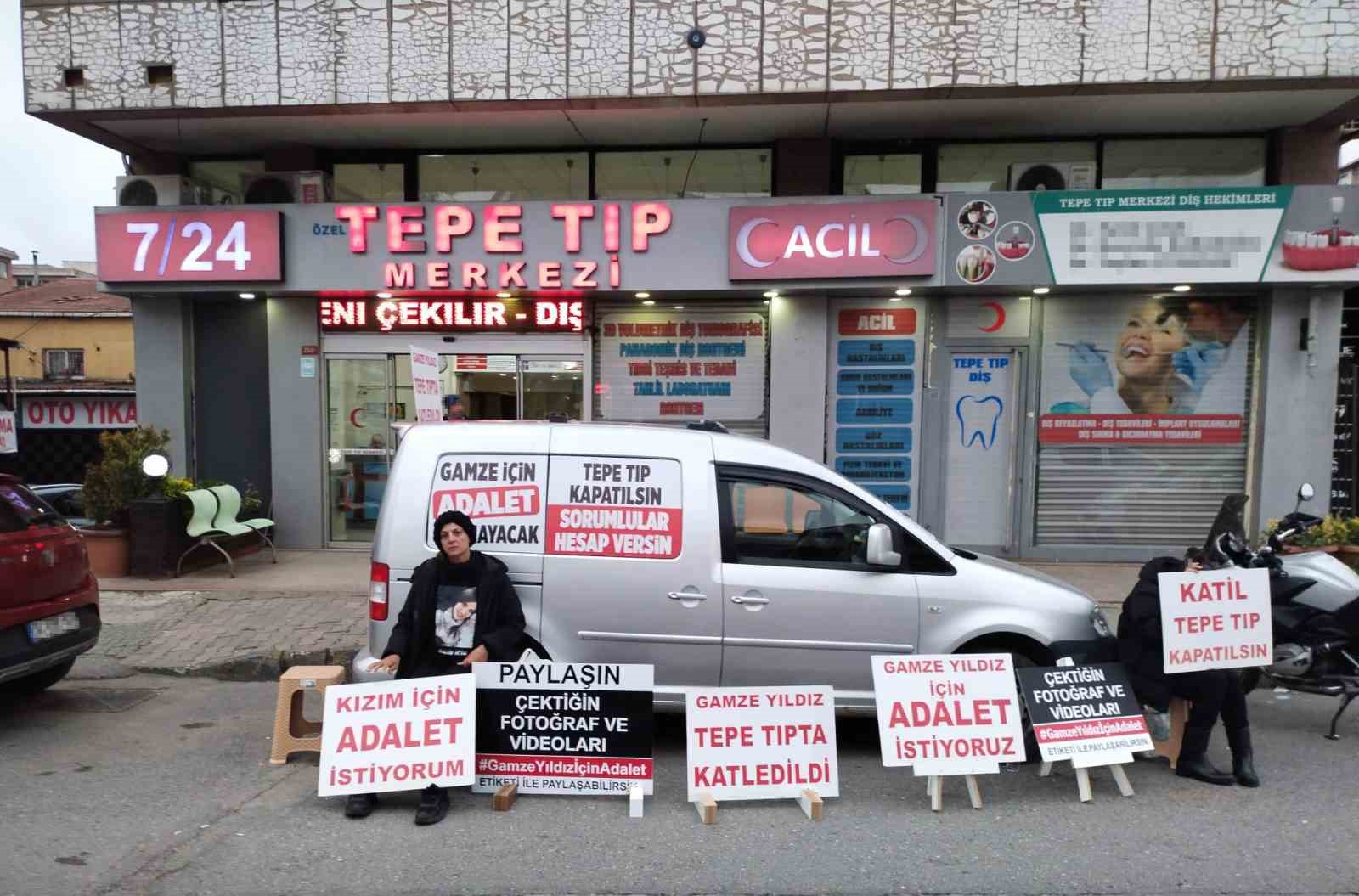 Ümraniye’de takılan serum sonrası hayatını kaybeden genç kızın ailesinden tıp merkezi önünde eylem