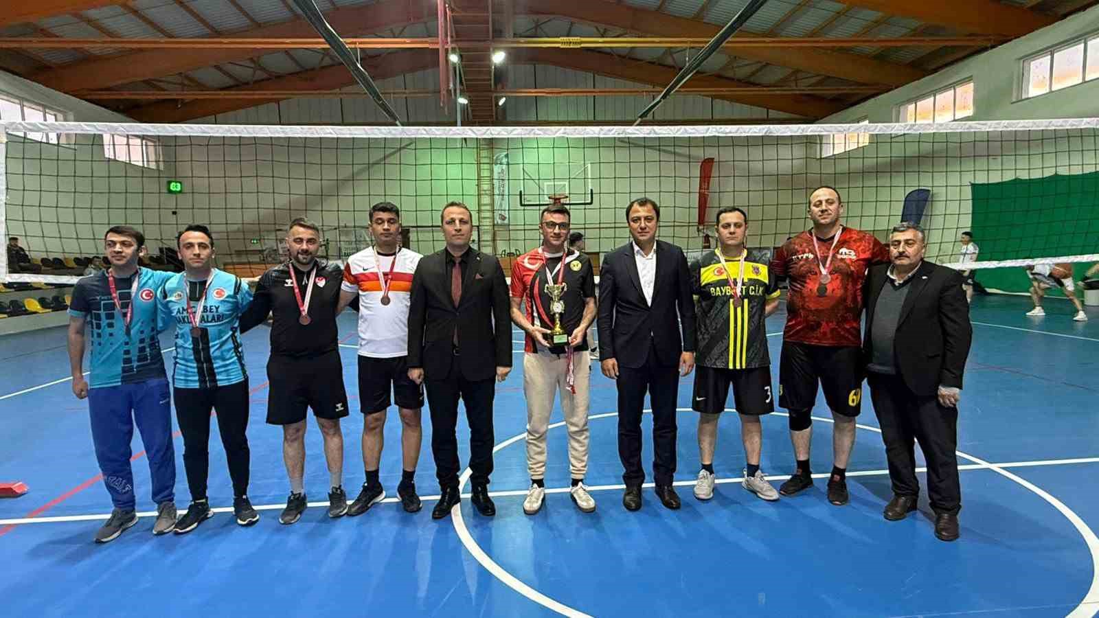 Aydıntepe’de voleybol turnuvası tamamlandı