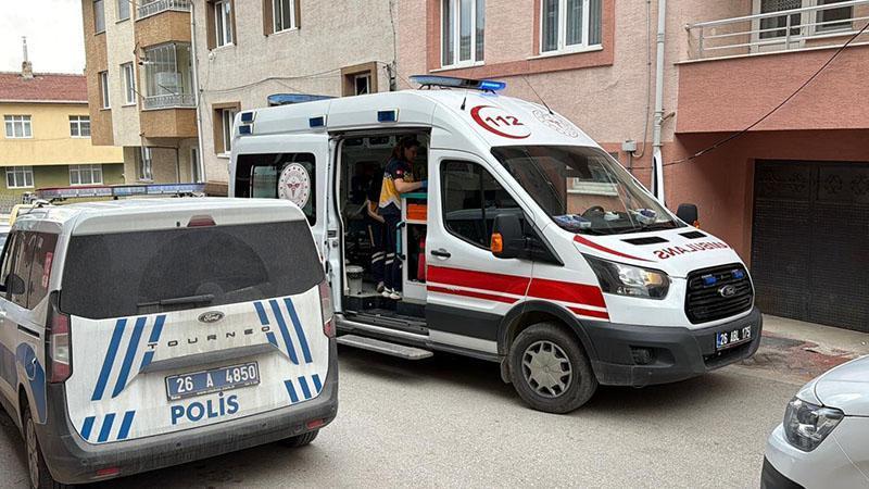 Kombi tamirine gittiği evde pompalı tüfek tehdidiyle darbedildiEskişehir’in Odunpazarı ilçesinde, kombi tamirine gittiği evde fiyat konusunda anlaşamayan S.O.Z., pompalı tüfekle tehdit edilip, darbedildi.