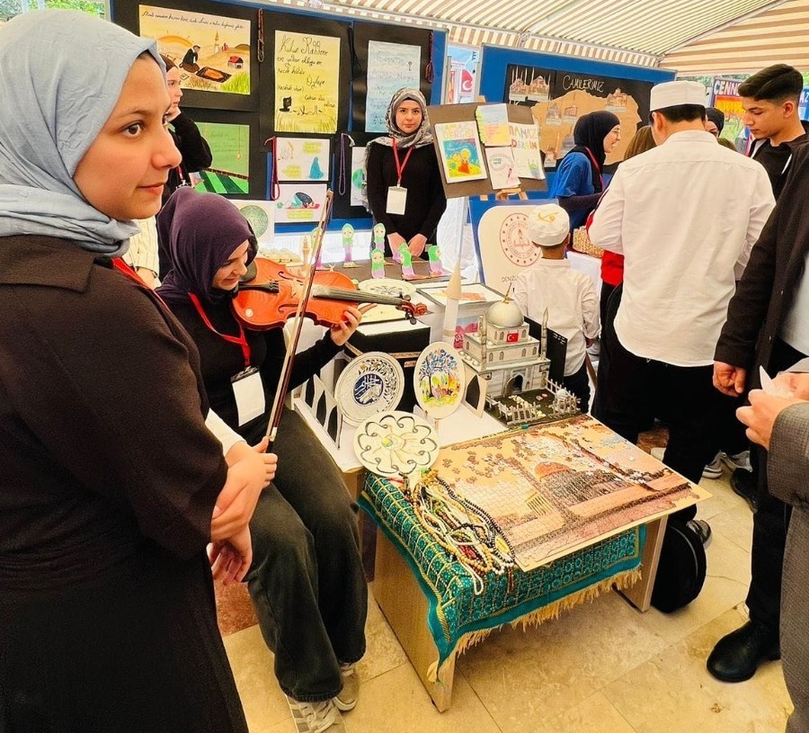 Denizli’de ‘Vakti Kuşanmak’ projesi büyük ilgi gördü