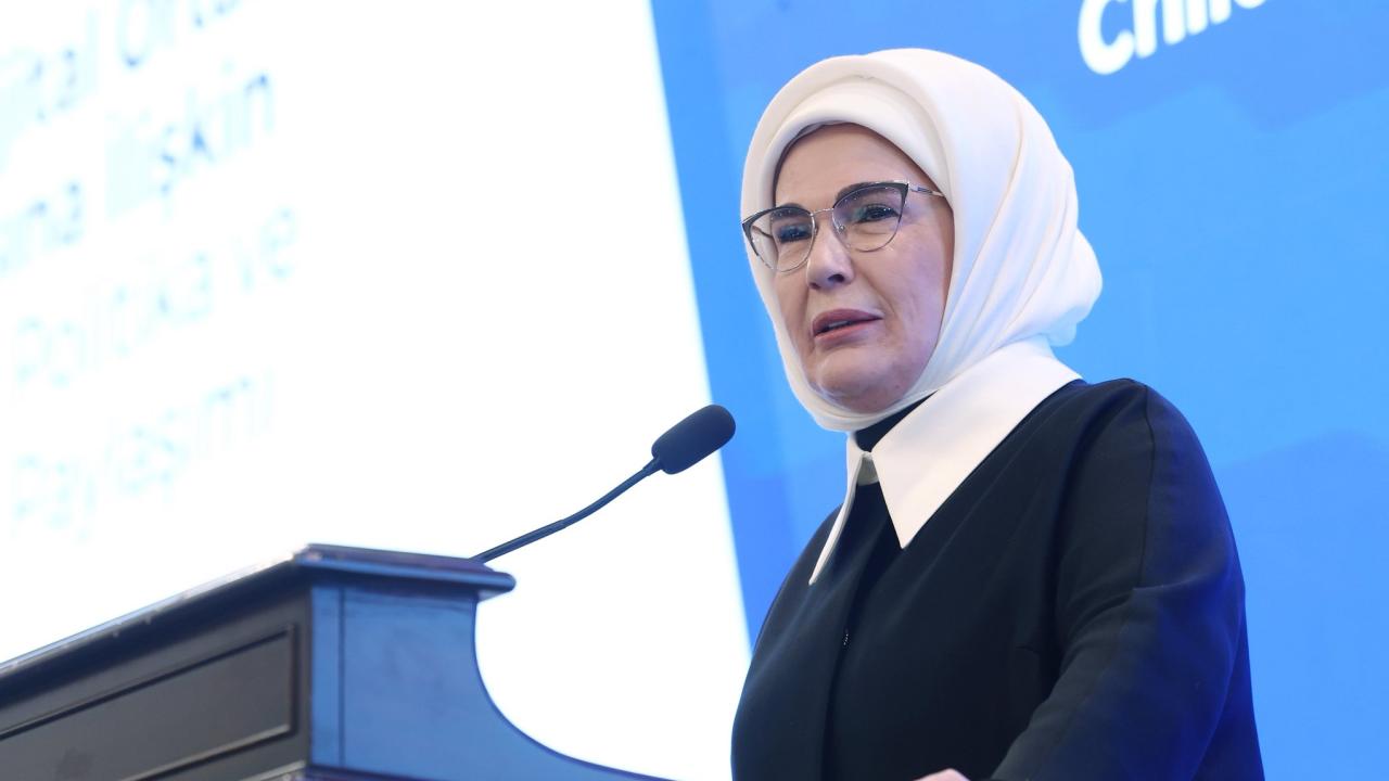 Emine Erdoğan Milli Aile Haftasını kutladı