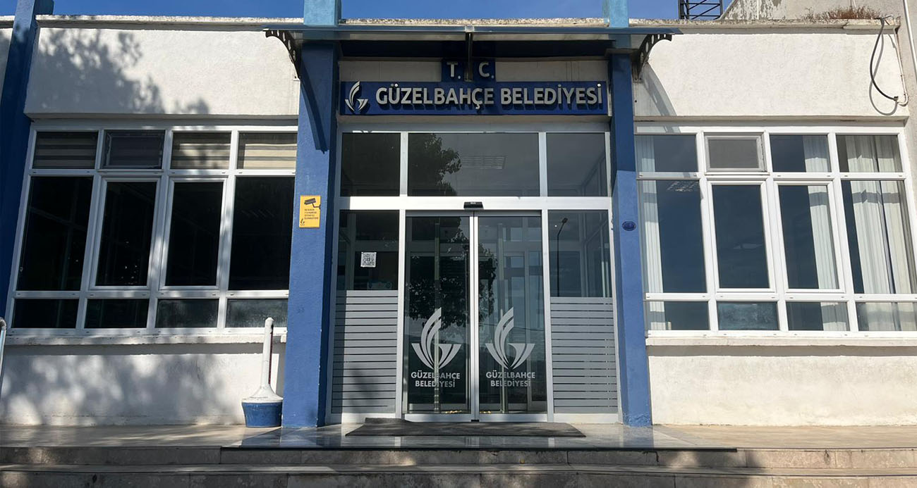 Güzelbahçe Belediyesi'ne operasyon