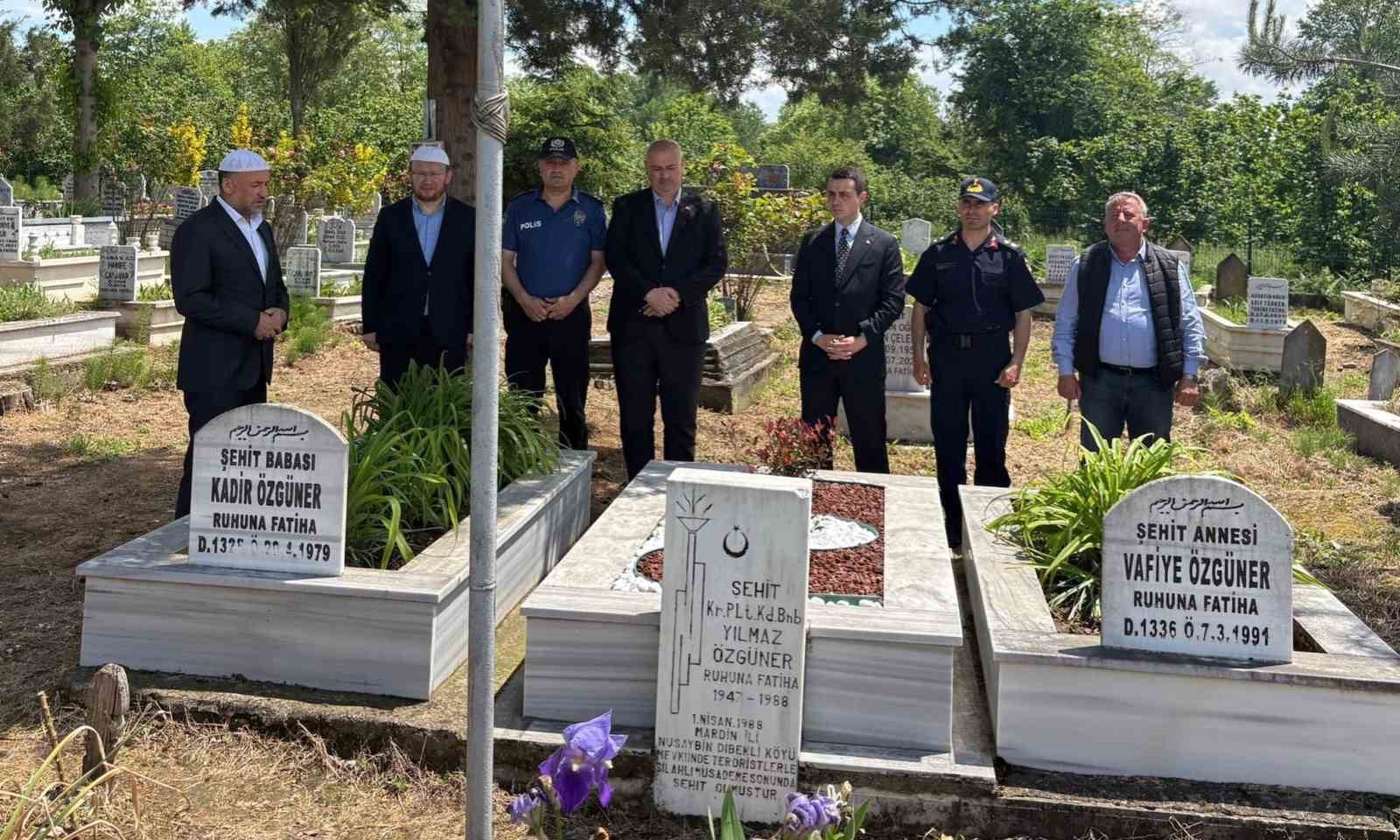 Kurban Bayramı’nda şehitler kabirleri başında anıldı