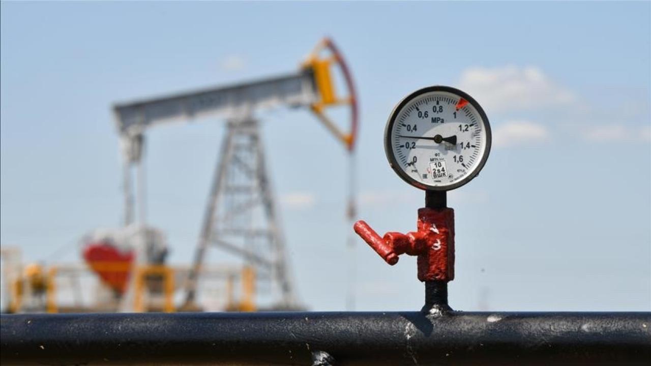 Petrol fiyatları talep endişeleriyle geriliyor