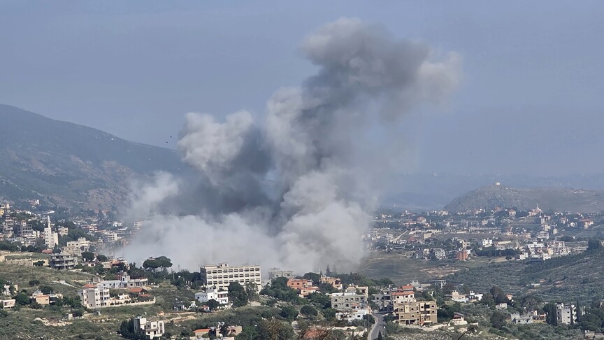İsrail ordusu, Lübnan'ın Sur kentine yönelik hava saldırıları başlattı