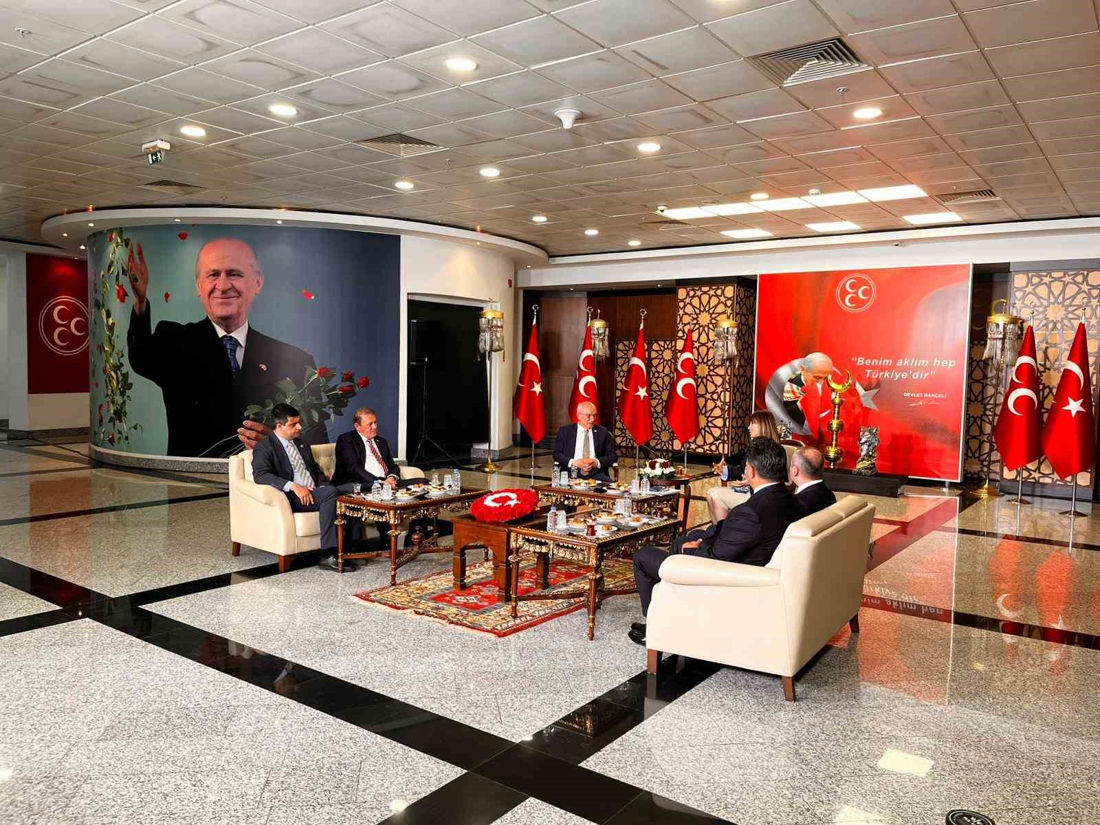 CHP’den MHP’ye bayram ziyareti