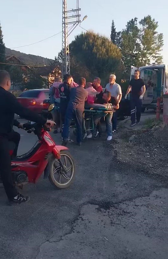 Göğüs ağrısıyla yola çıktı, ambulansla hayata tutundu