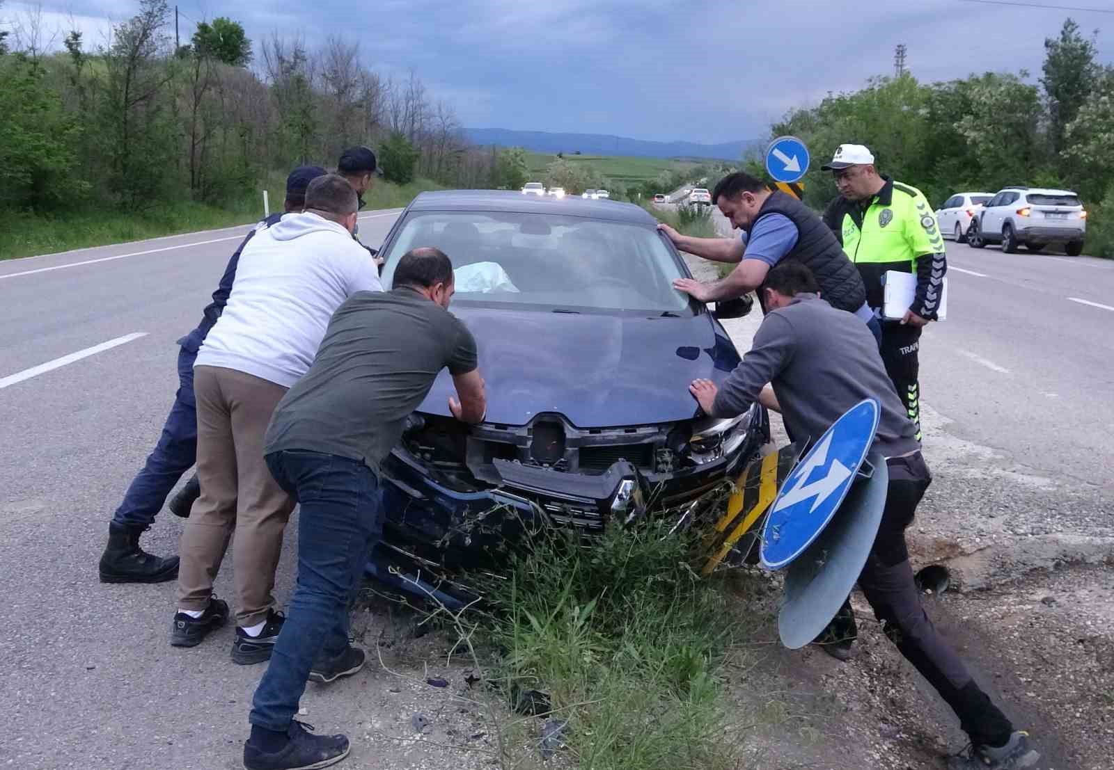Kastamonu’da üç araç çarpıştı: 5 yaralı