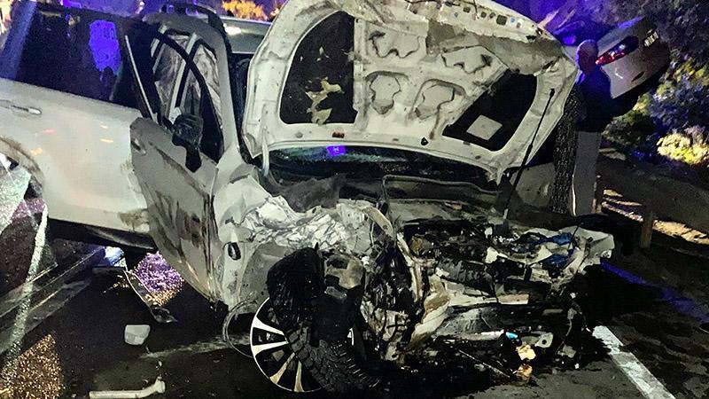 Burdur'da 4 aracın karıştığı zincirleme kaza: 4 ölü, 11 yaralıBurdur'un Bucak ilçesinde 4 aracın karıştığı zincirleme kazada 4 kişi öldü, 6 kişi de yaralandı.